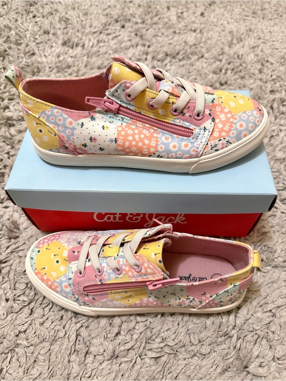 NIB Cat & Jack “Lucian” Floral Patchwork Sneakers, Size 2